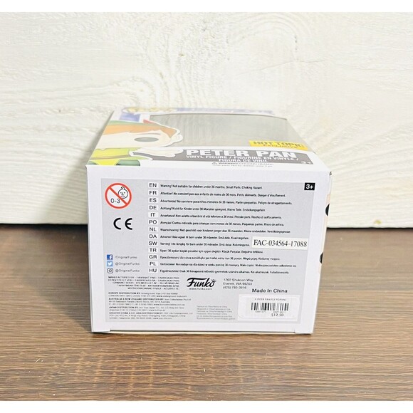 Funko Pop Peter Pan #279 Disney Movie Vinyl Figure Hot Topic Exclusive - Picture 6 of 6